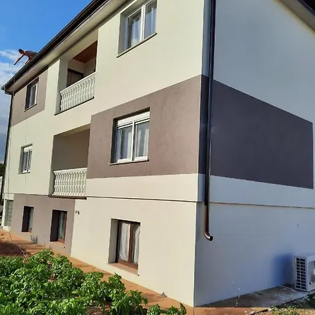 Krunes * Biograd Na Moru