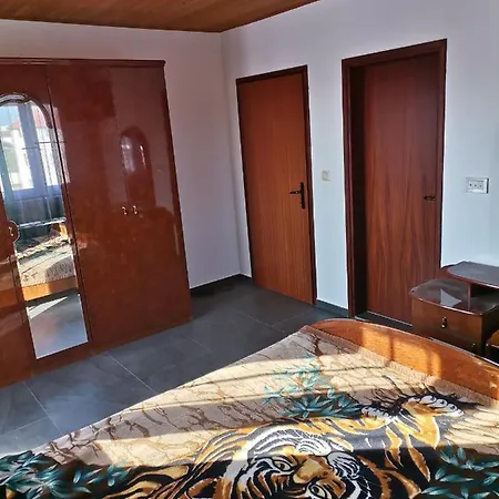 Apartamento Krunes