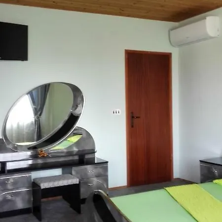 Krunes Apartman Biograd Na Moru