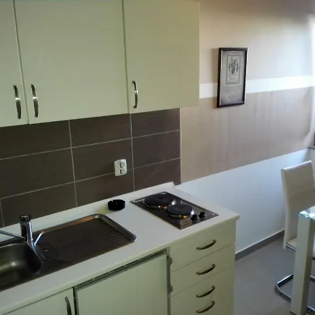 Krunes Apartamento *